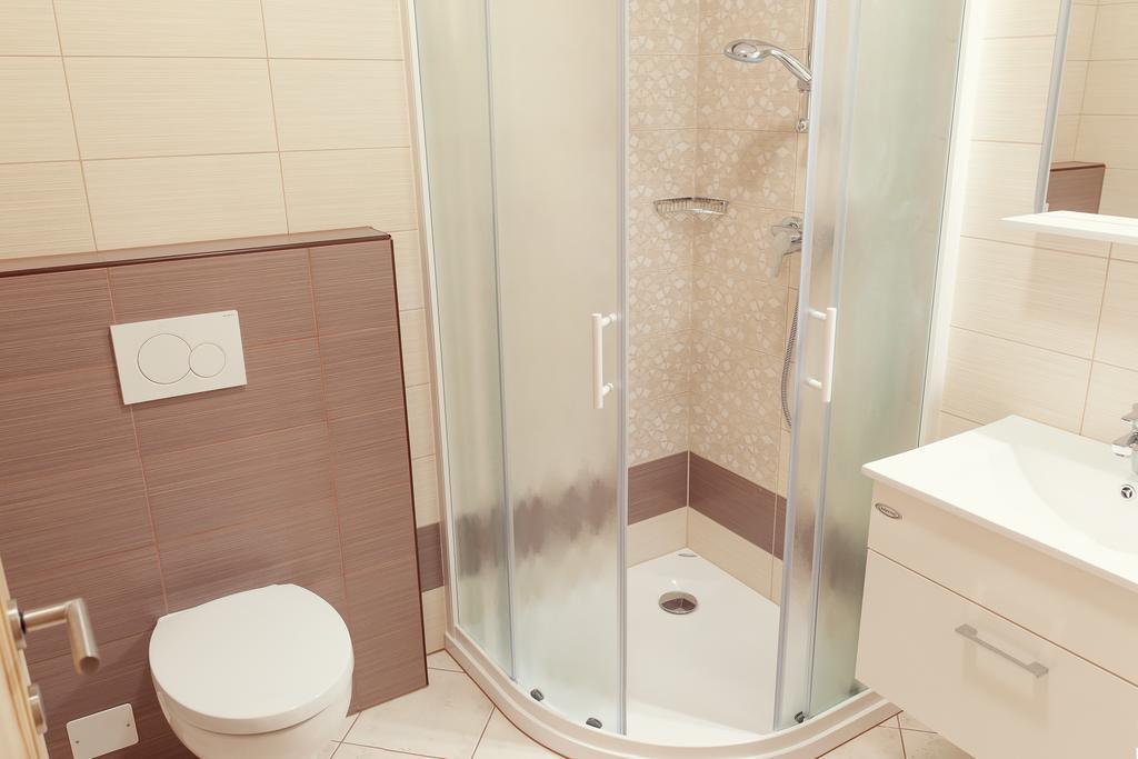 Guesthouse Macesen Spodnja Sorica Ruang foto